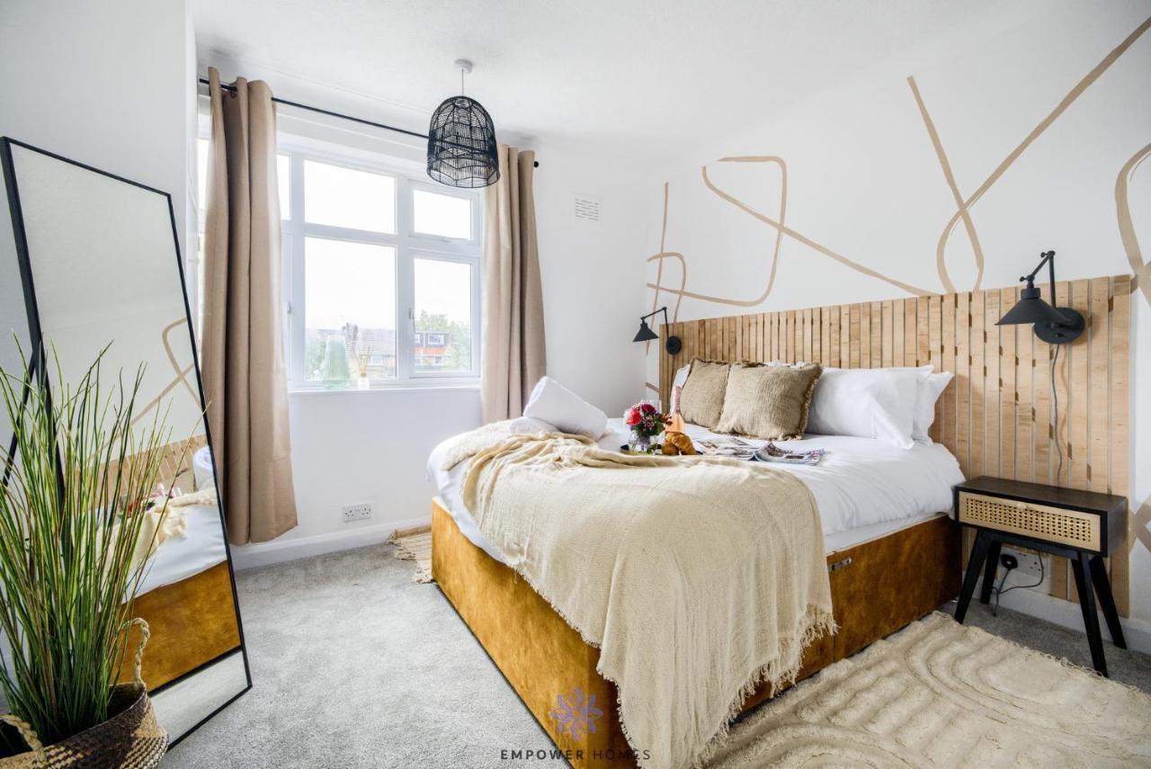 Coventry Stunning House, 3 Double Beds, Birmingham Airport Nec, Sleeps 7, By Empower Homes ภายนอก รูปภาพ